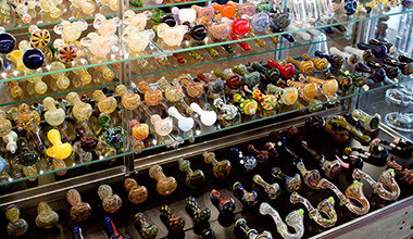 Puff N Stuff Smoke Shop - Store Photos