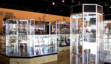 Puff N Stuff Smoke Shop - Store Photos