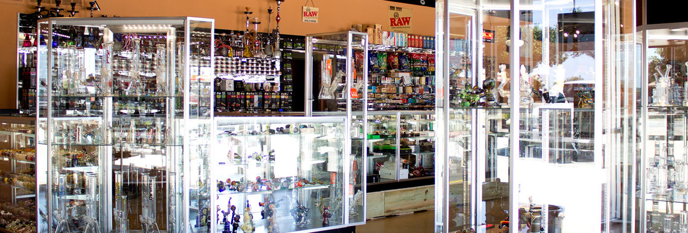 Puff N Stuff Smoke Shop - Store Photos